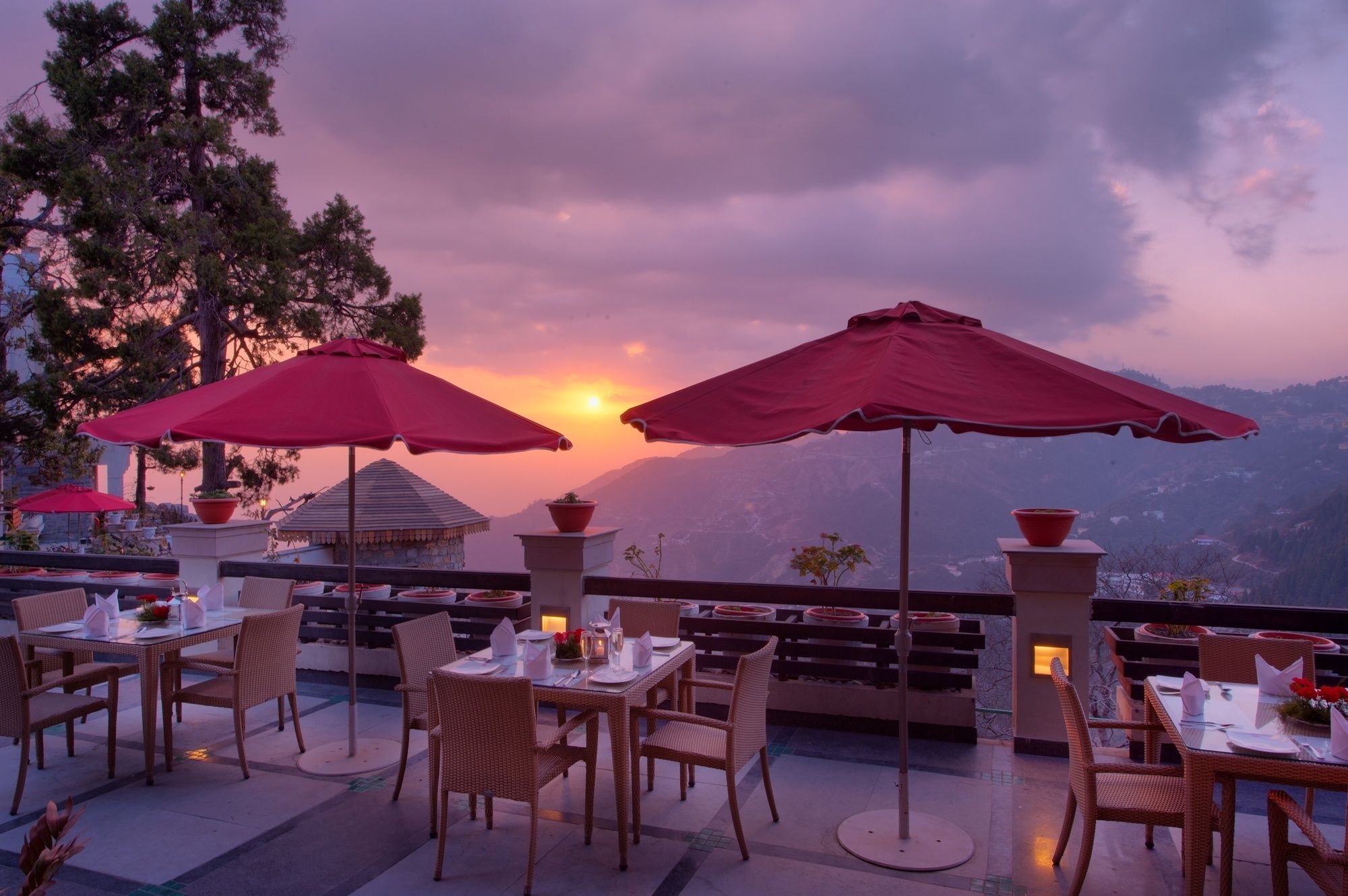 Royal Orchid Fort Resort Mussoorie Eksteriør billede